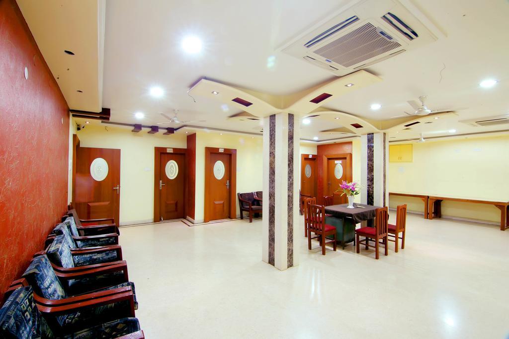 Hotel Kusum Bhilai Εξωτερικό φωτογραφία
