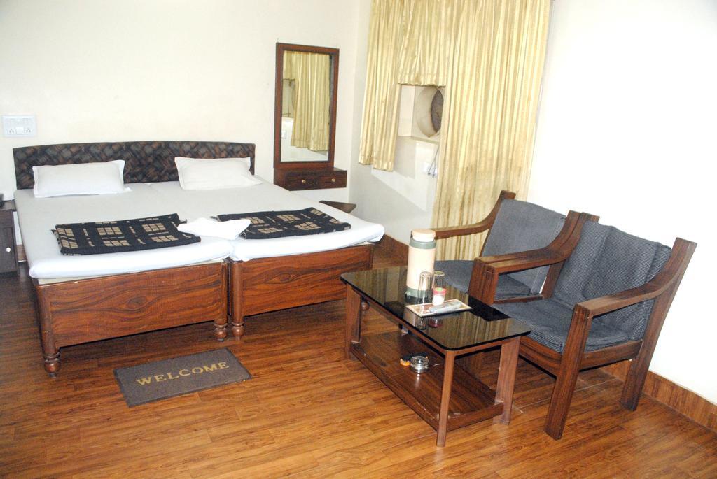 Hotel Kusum Bhilai Εξωτερικό φωτογραφία